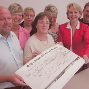 Wahlkampf für einen guten Zweck.